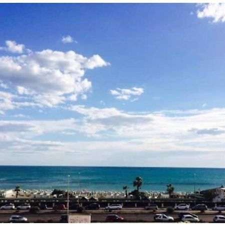 Апартаменти Cosy Studio Flat On The Seaside Лідо-ді-Остія Екстер'єр фото